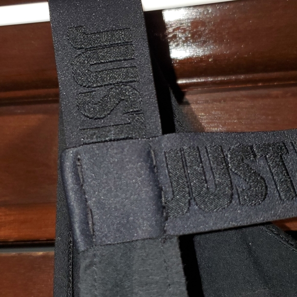 NWOT NIKE DRI-FIT WORK OUT SHIRT - Picture 2 of 5